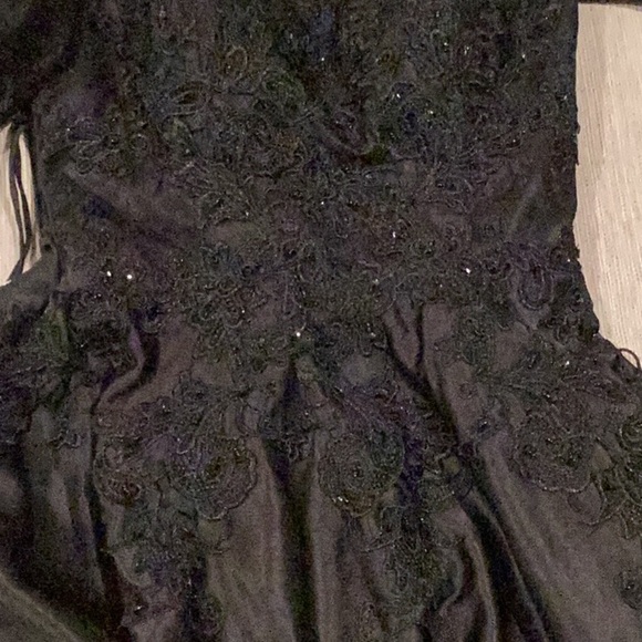 Black Wedding Dress / Evening Gown Size 6 NWT - Picture 12 of 13